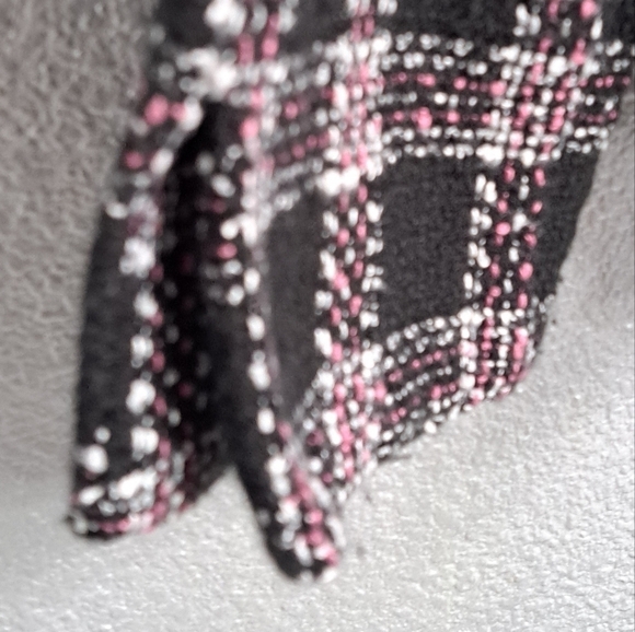 Vintage Plaid Blazer With A Notched Collar    Size Junior M(7/9) - Picture 5 of 9